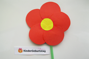 Blumen Basteln Mit Kindern Anleitung Fur Zuhause Und Kindergarten